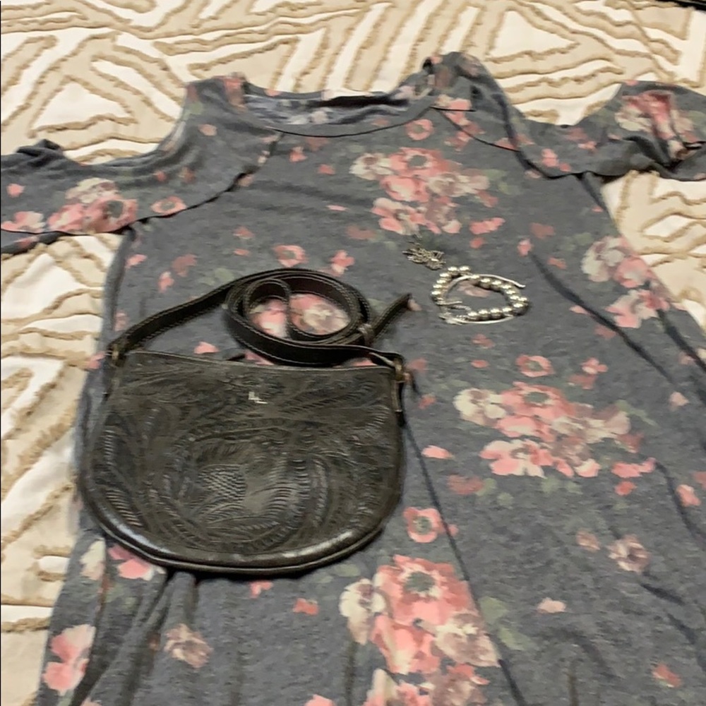 Altar’d State grey floral swing dress- w/pockets!